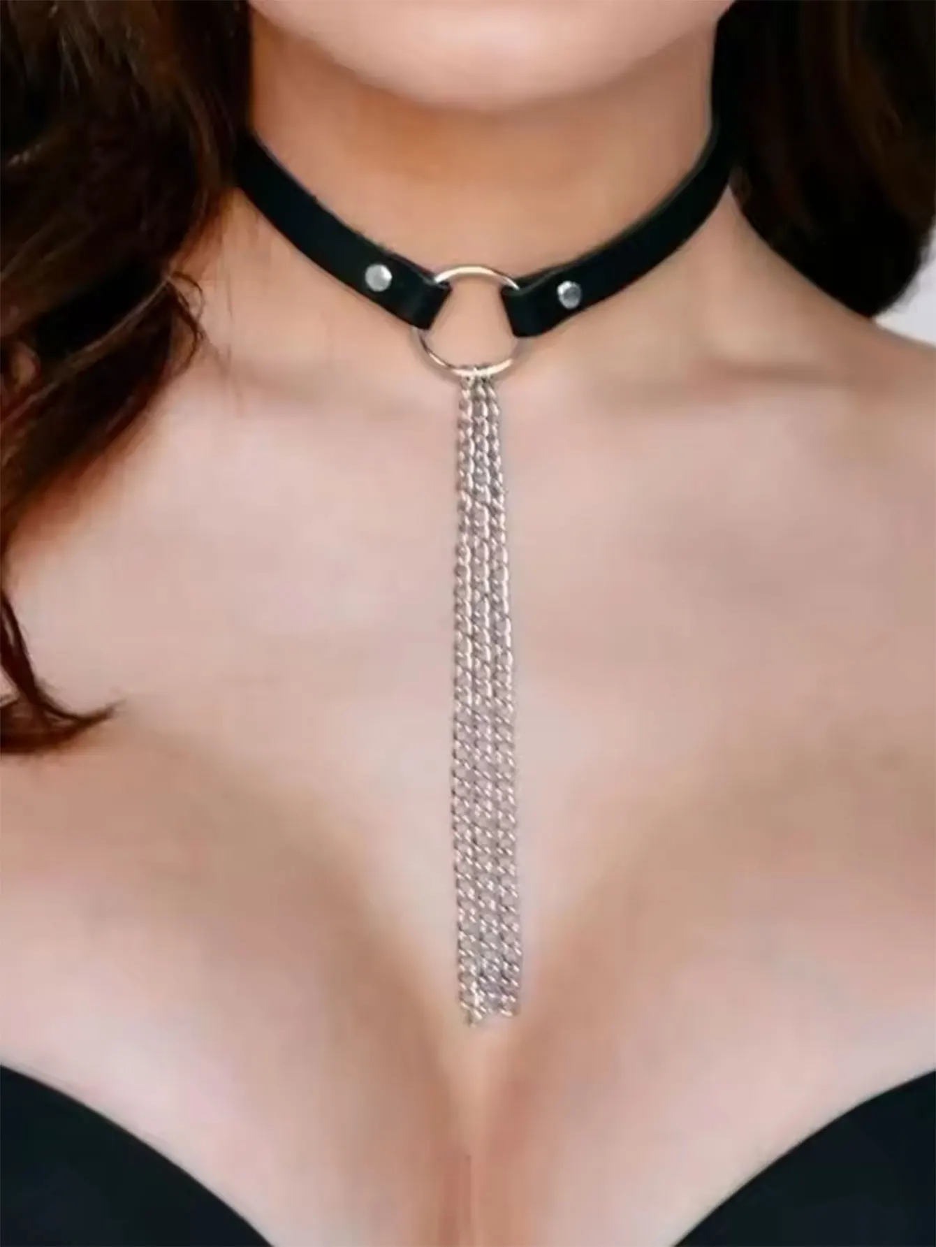 Dunkle Gothic-Halskette aus Kunstleder für Damen – Punk-Halsband mit O-Ring und Nieten, Retro-Edgy-Cosplay-Halskette, vorgebundene Halskette – Detail 12