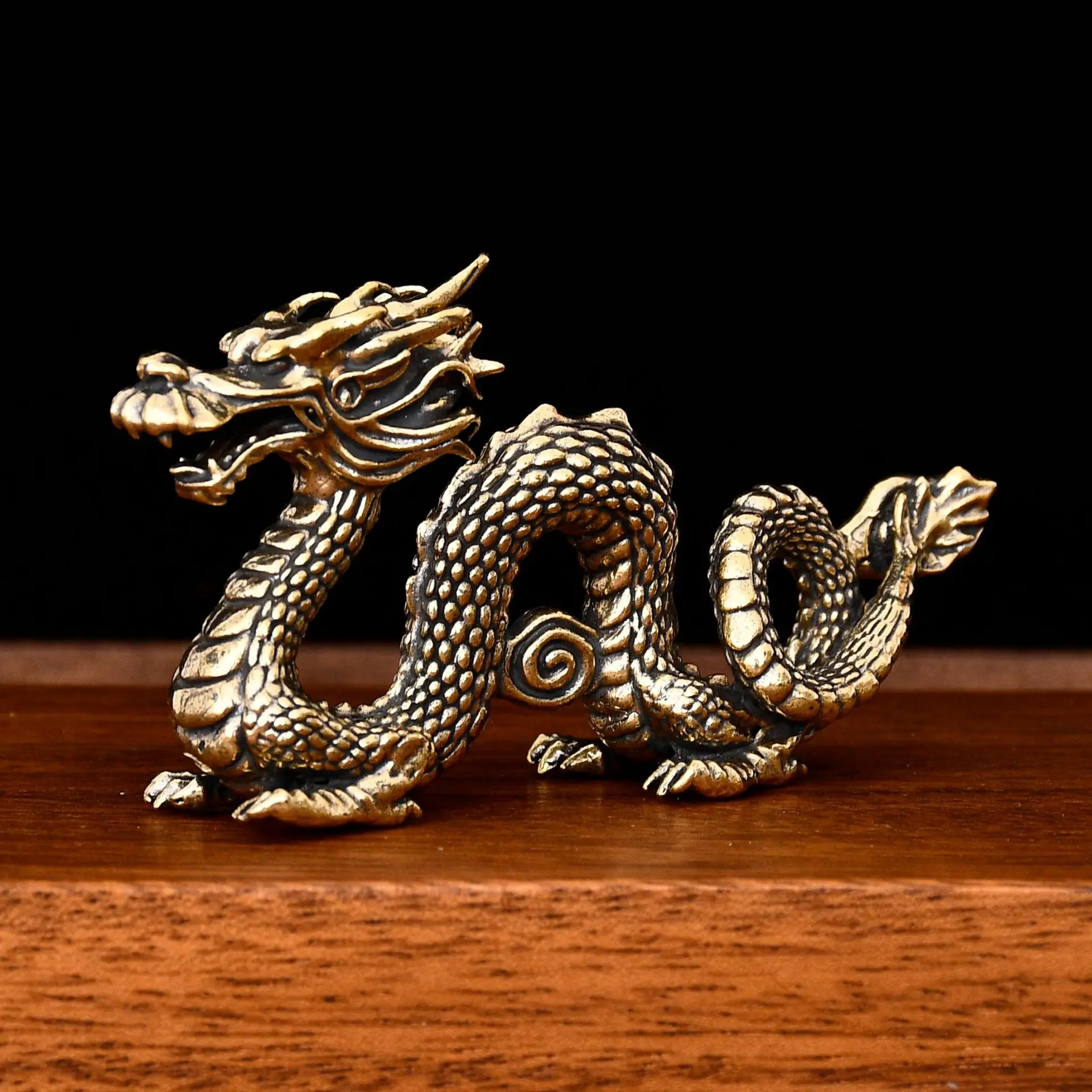 Brass Auspicious Cloud Dragon Zodiac Dragon Figment, Flying Dragon Year Tea Table, Tea Pet Tabletop, Retro Aged Copper Ware