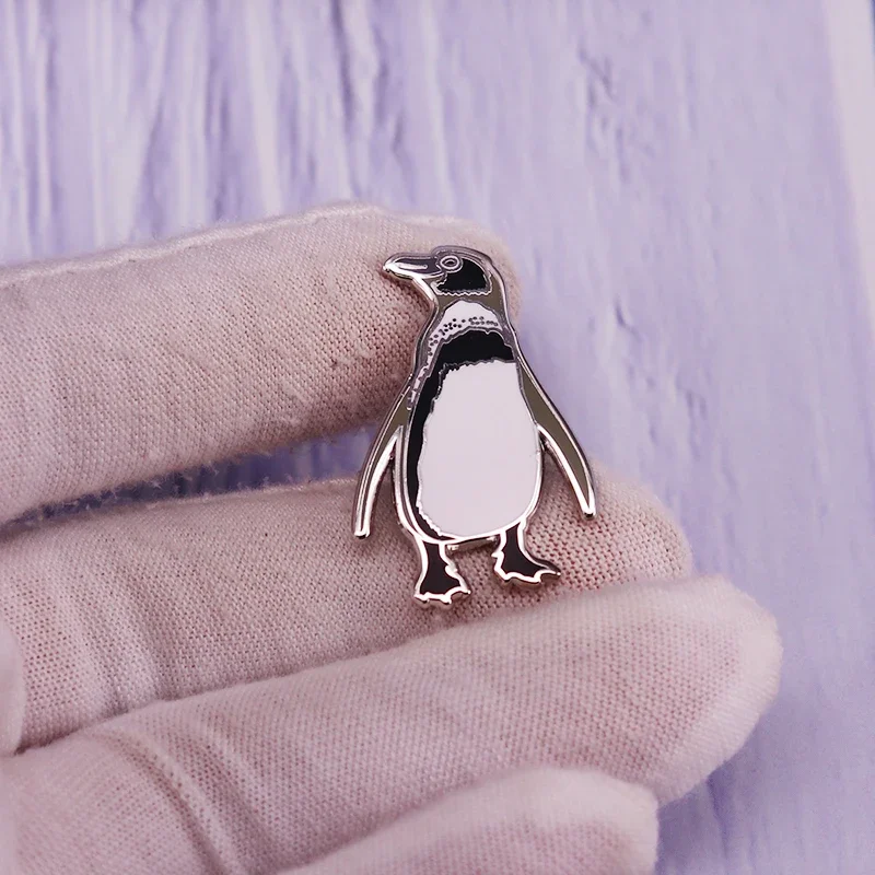 Lovely Penguin Brooch Cartoon White Black Animal Enamel Pin Denim Shirts Jackets Backpack Badge Fashion Jewelry Gift