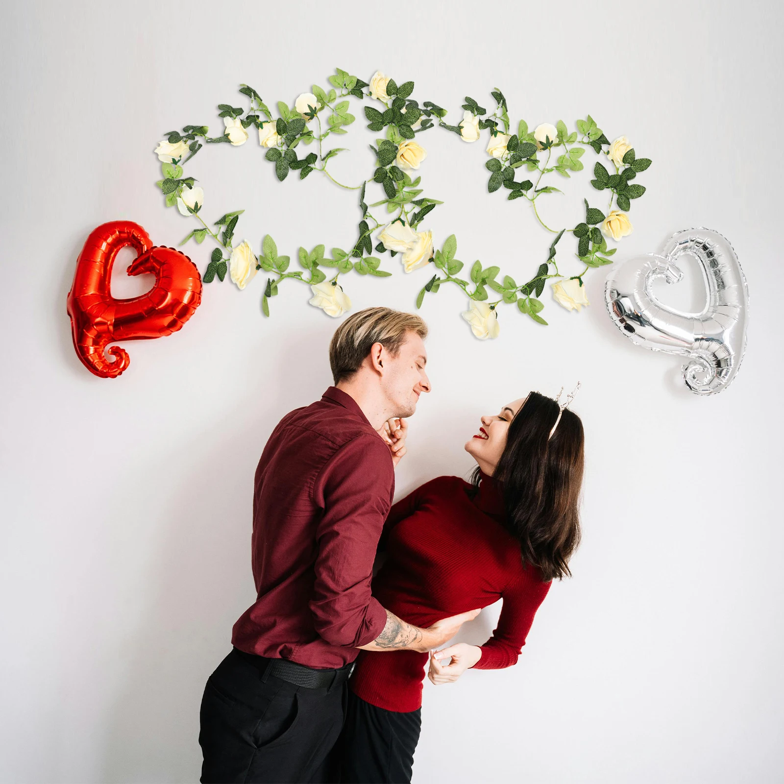 

Silk Fabric Vine Garland Wedding Party Decoration White Faux Flower Unnatural Hanging Fake Hanging Rose Greenery Plant