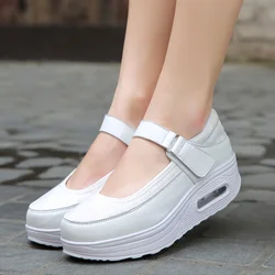 Nuove scarpe con cuscino d'aria in pelle scarpe da donna antiscivolo aumento muffin suole spesse scarpe da passeggio in Velcro