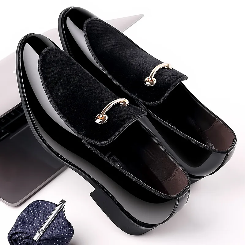 British Suede Patent Leather Casual Men Shoes Korean Version Trend Loafers Marriage Men Shoe Hair Stylist Single Shoe Dress Shoe