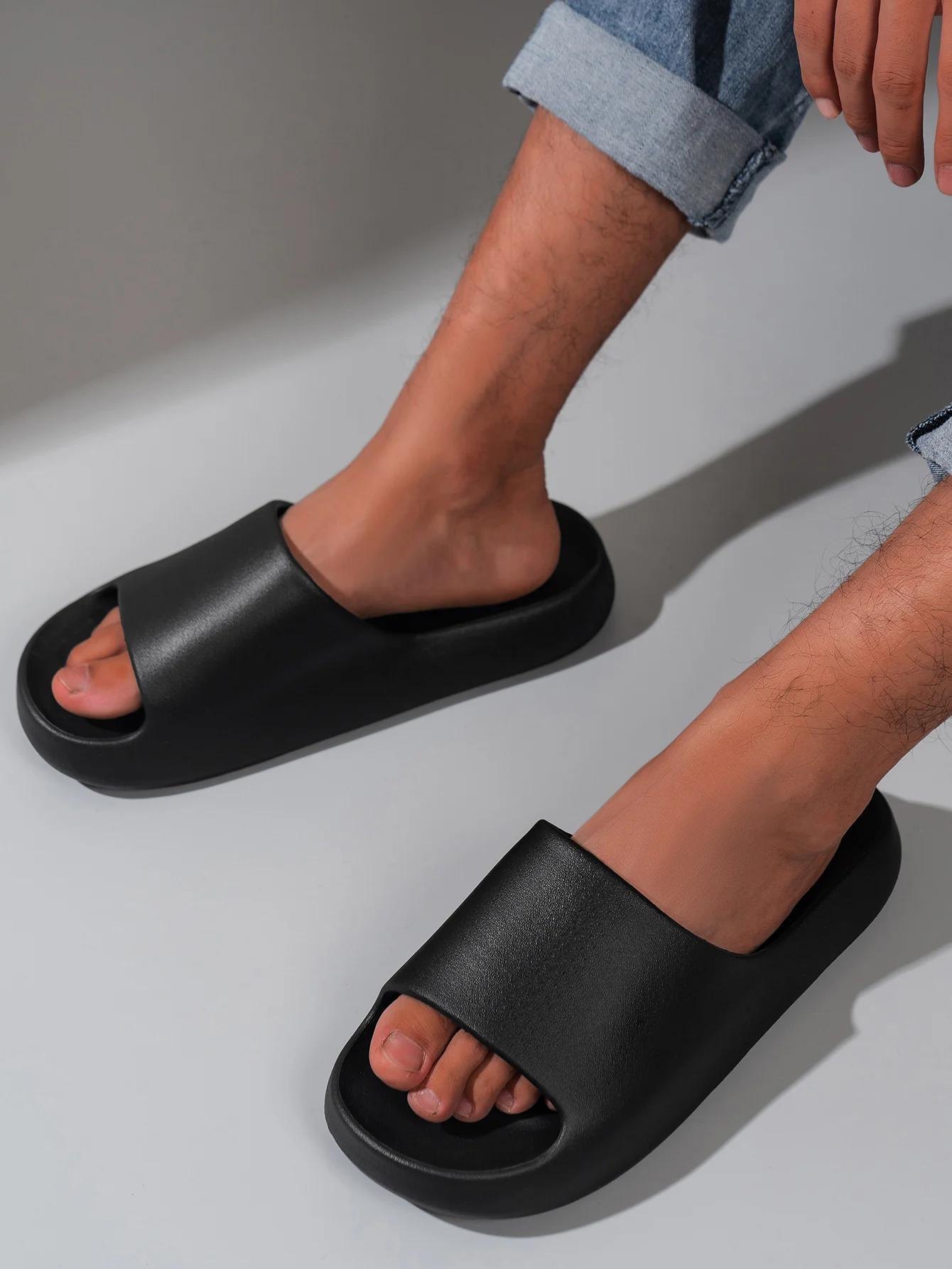 Men's Summer, Spring, and Autumn Casual Simple Fashion Comfortable Lightweight Flat Solid Color Slip-On Eva One-Piece Beach Sandals Outdoor Home Slippers Lightweight Comfortable Thick-Soled Slide Sandals Home Slippers