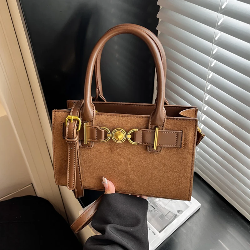 

Korean Retro Platinum Handbag Women's Fashion Crossbody Bag Small Design Luxury Sensation Handheld Bag for Daily Soft PU Leather