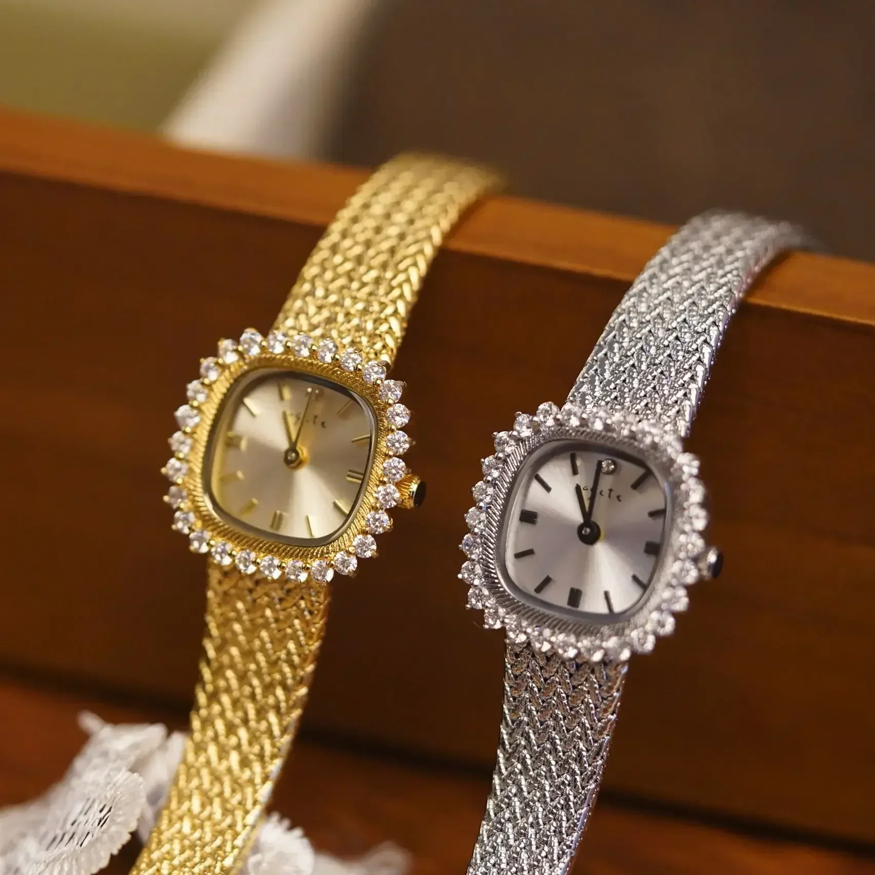 

Diamond Women Watch Luxury 2024 Rhinestone Elegant Ladies Gold Clock Wrist Watches For Women Relogio Feminino