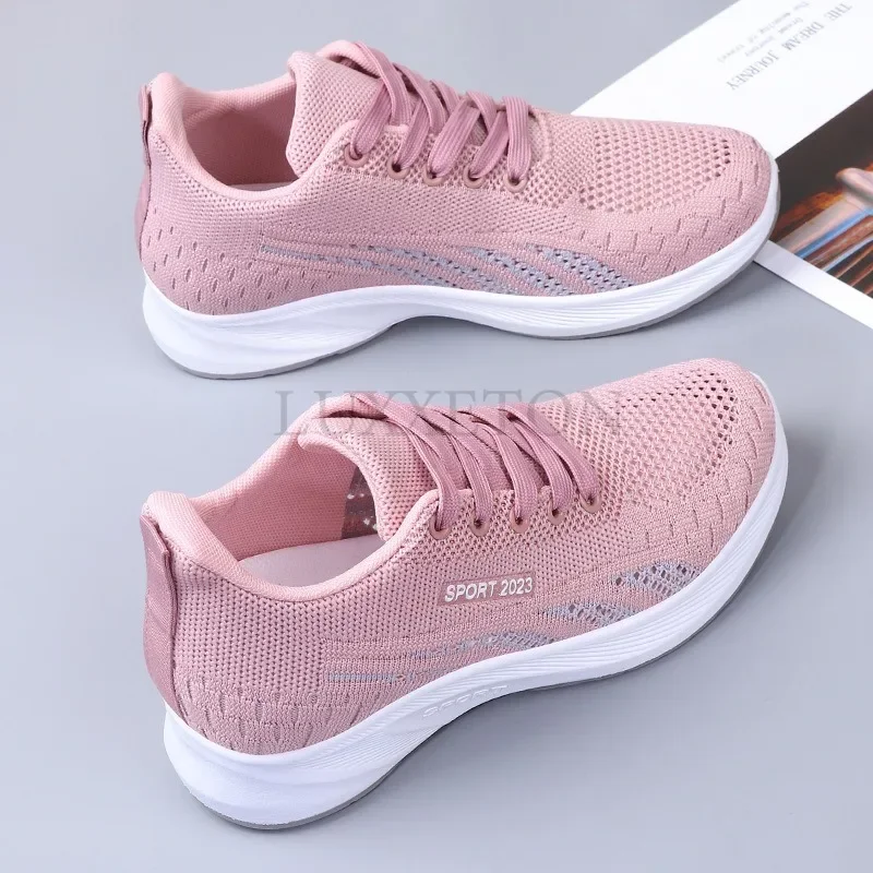 Mesh Casual Soft Sole Lightweight Running and Sports Shoes for Comfortable and Breathable Flat Bottomed Outdoor Fitness Shoes