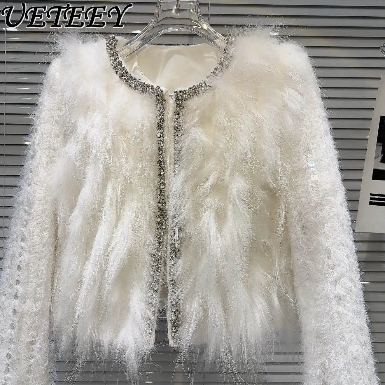 Winter New Haute Couture Fox Hair Rhinestone Down Liner Short Coat Temperament Versatile Round Neck Long Sleeve White Jacket