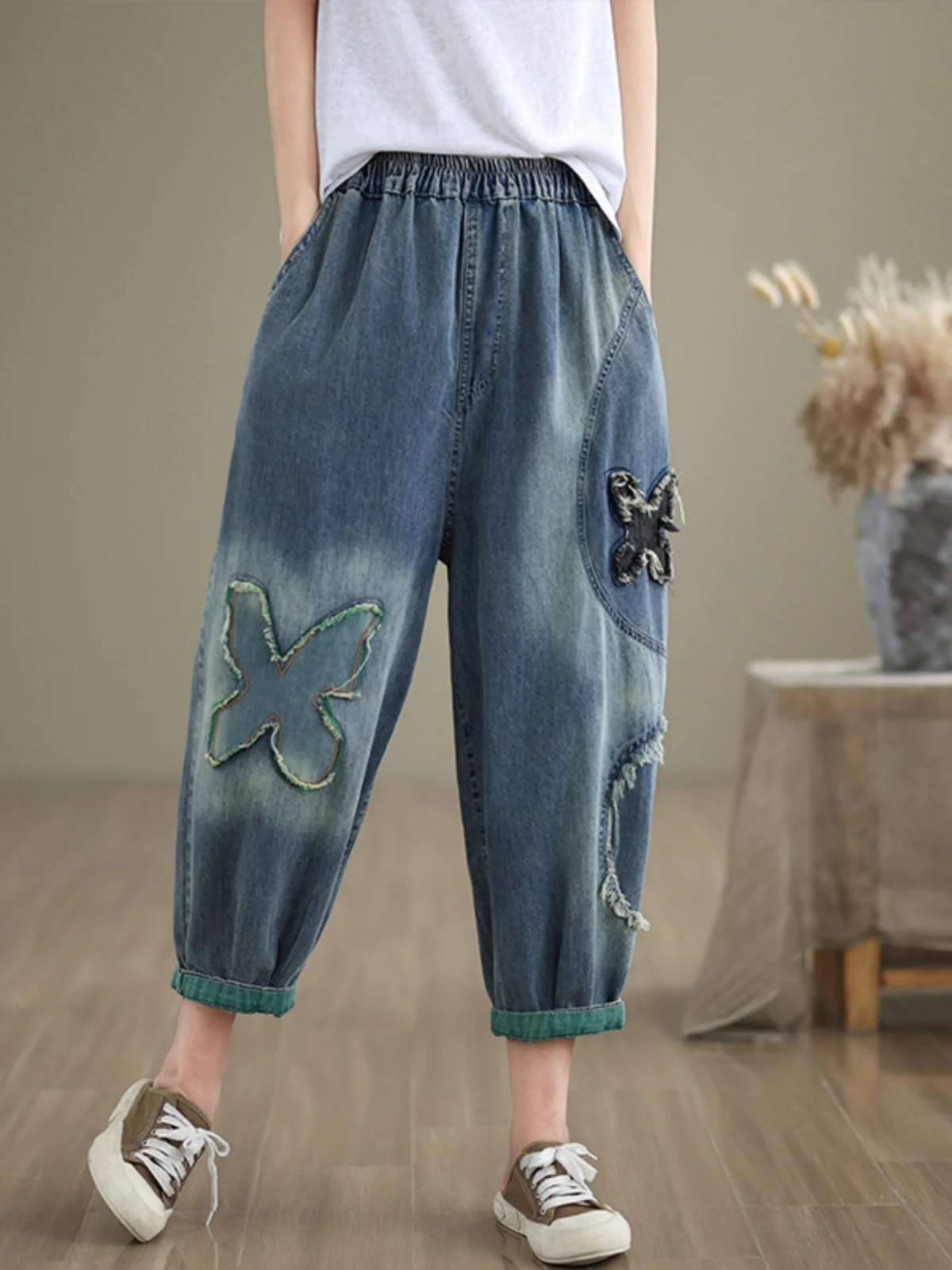 

Women's Loose Casual Faionable Embroidered Frayed Hem 9-Length Harem Jeans Summer New Arrival High Waist Denim Pants