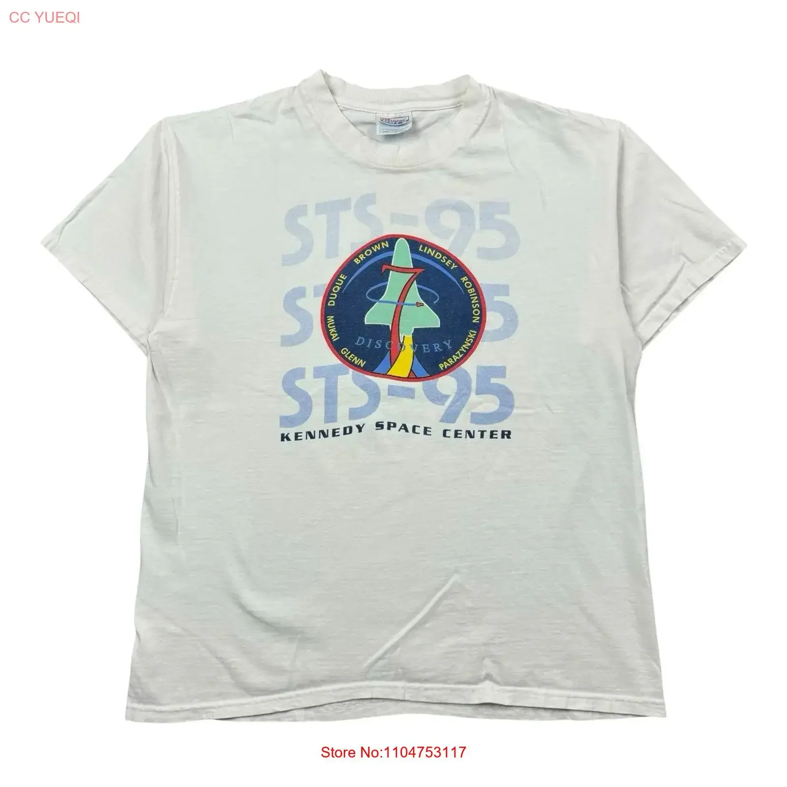 Vintage 90s Kennedy Space Center T Shirt Men Large White Astronaut Rocket Ship vintage Washed Unisex streetwear Versatile