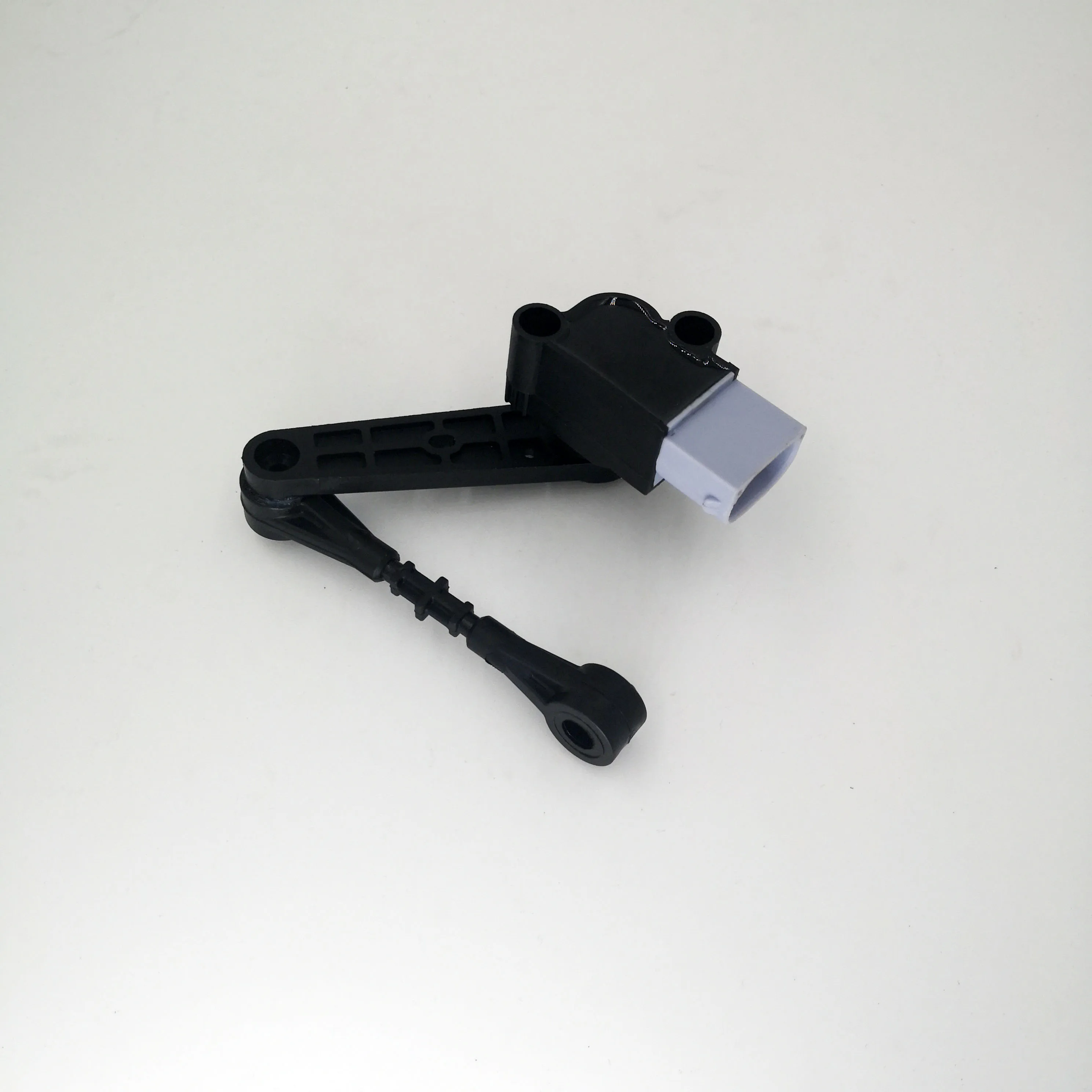 LR014585 LR023649 AH323C097CD Headlight Headlamp Ride Height Suspension Level Sensor