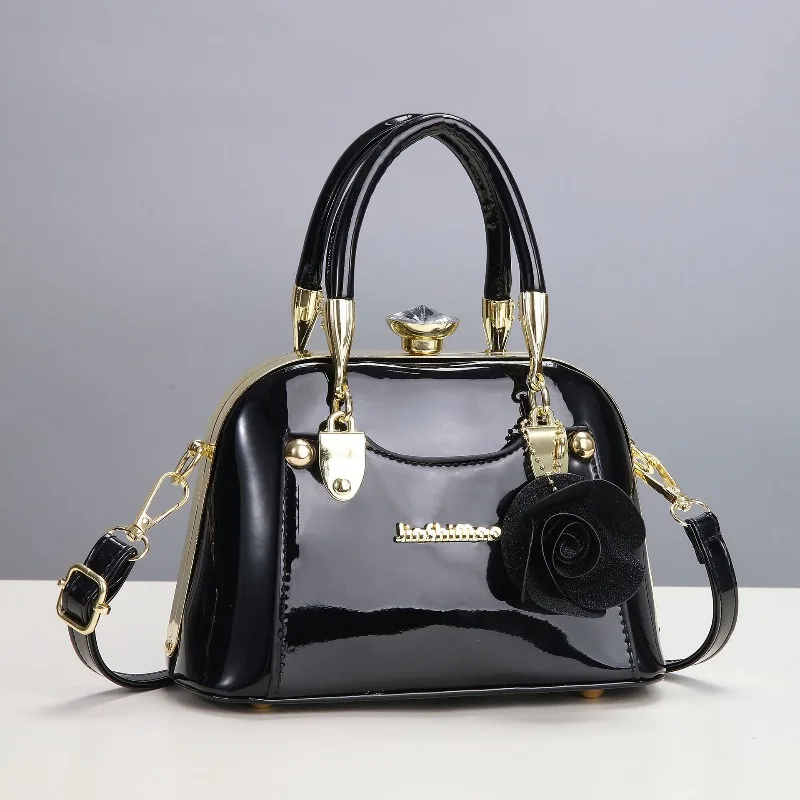 Luxury Designer Handbags High-End Evening Party Women Clutch Top Handle Underarm Bags Bright Leather Womens Crossbody Bags