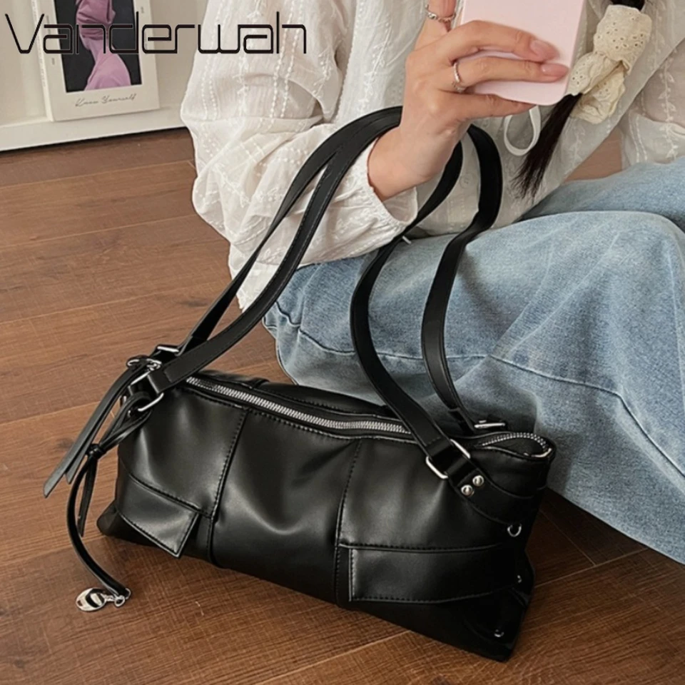 

2026 New Soft Luxury Boston Style Handbag Women's Motorcycle Fashion Crossbody Shoulder Bag Oil Wax Leather Bags for Women