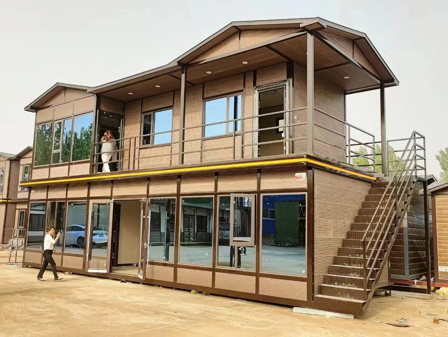 Luxury Portable Prefabricated Expandable Modular Steel Container House Modern Durable Quality Villa Application Low Price