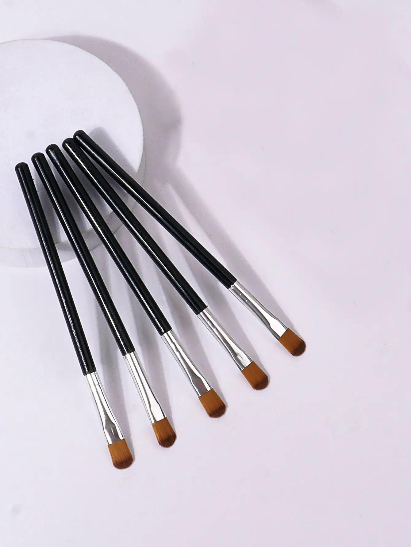 Oblate The Line Brush Ultra-thin Lip Line Eyebrow Concealer Brushes Detail Concealer Makeup Tool Lip Brow Contour The Line Brush