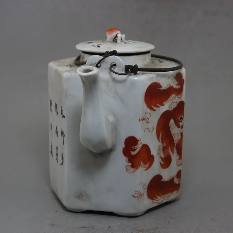 Antique collection painting hand-painted red lion porcelain Tai Shi Shao Bao hexagonal porcelain kettle decoration