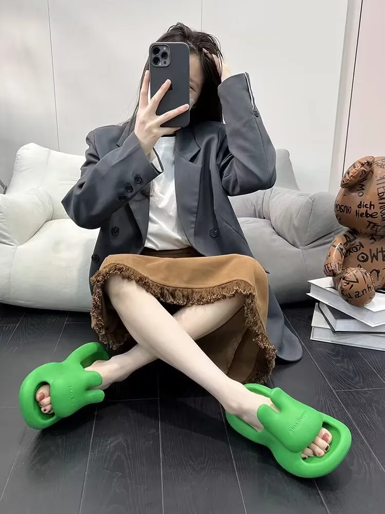 2023 New arrivel Summer flip flops External wear flip-flops eva solid color lightweight simple non-slip beach AW11