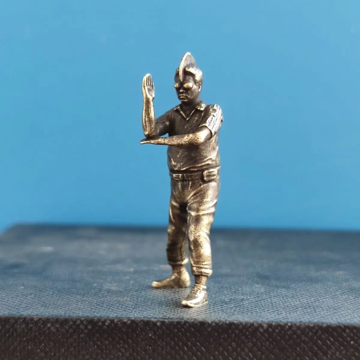 Brass Coward Savior King of Destruction Masked Cat Devil Uncle Da Star Lord Chinese Car Trendy Toys Domestic Action Figures