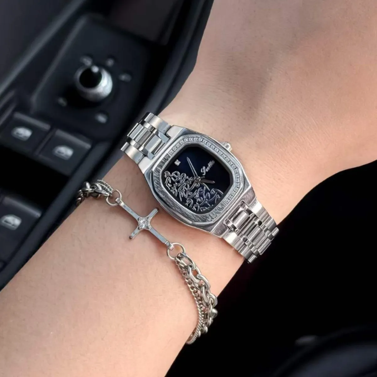 elegante-reloj-de-oro-con-esfera-de-caligrafia-Arabe-para-mujer-bisel-con-pedreria-correa-de-acero-inoxidable-reloj-de-cuarzo-con-caja