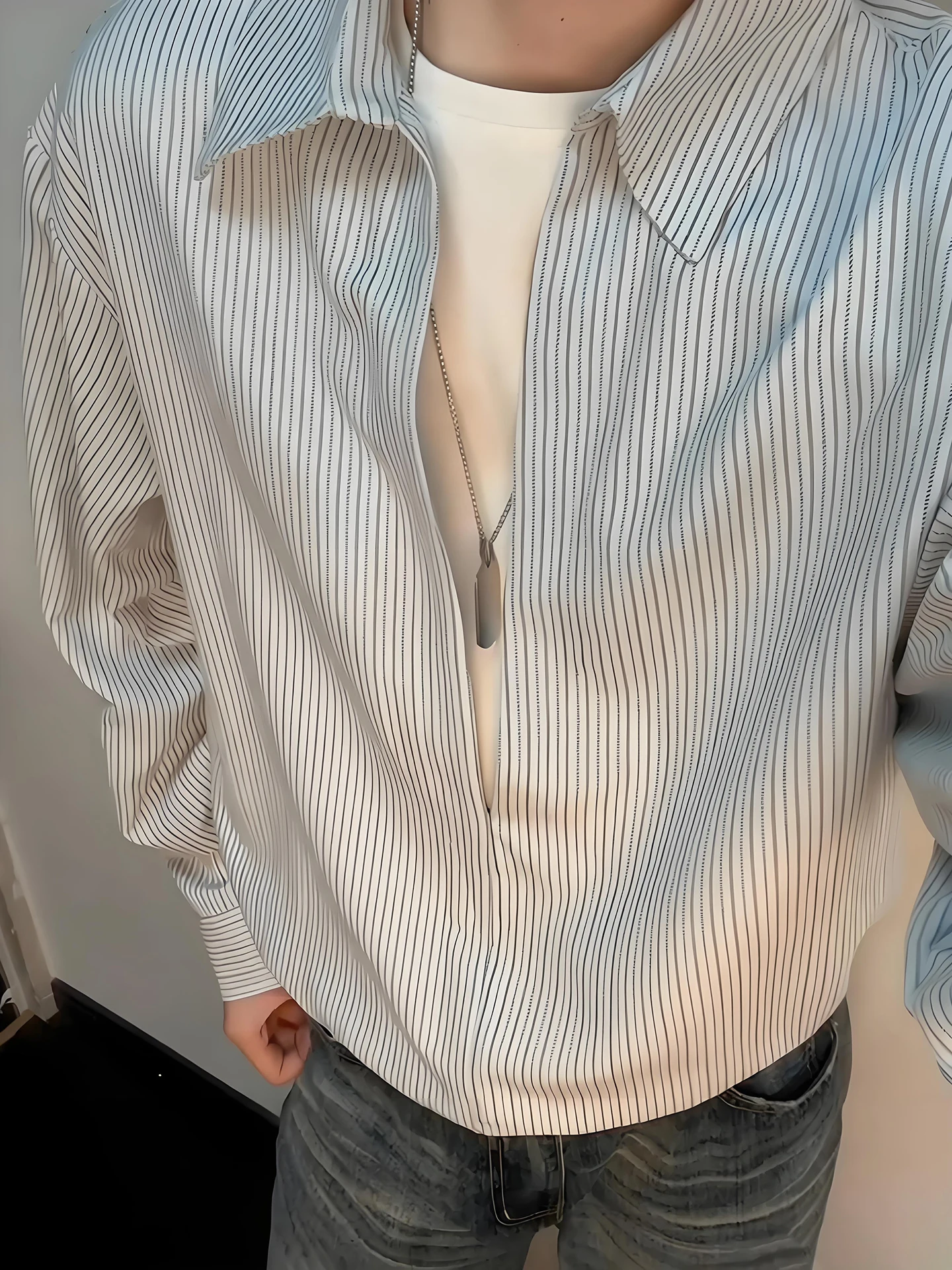 

Корейская мужская полосатая рубашка с длинным рукавом, весенняя повседневная модная рубашка в стиле бойфренд, приталенная, молодежная, популярная модель.