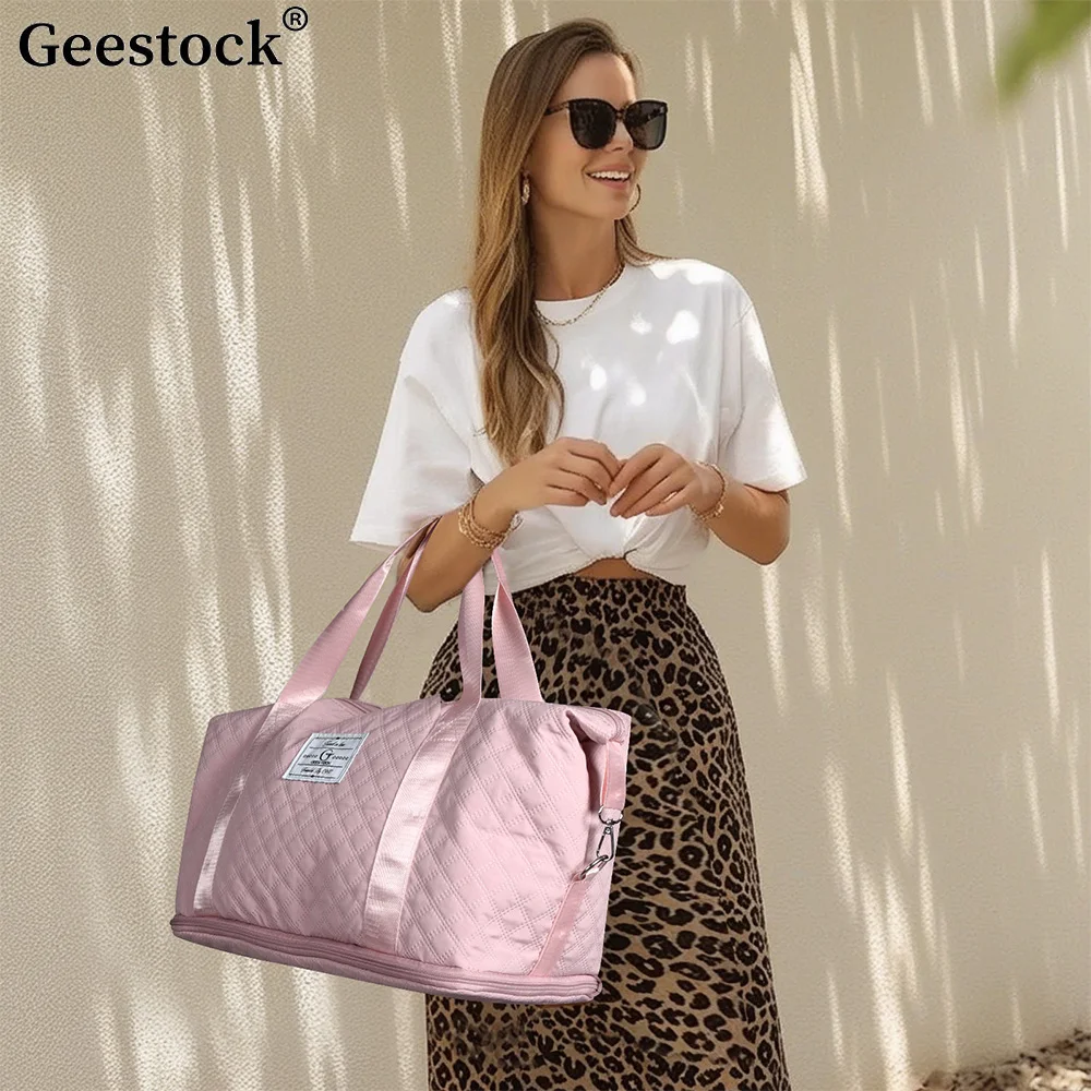 

Geestock Travel Duffle Bag for Women Men Expandable Weekender Overnight Bags Lightweight Carry on Bag for Gym, Airplanes,Sports