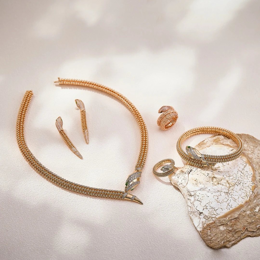 

Роскошный модный комплект ювелирных изделий с инкрустацией AAA, циркон в форме змеи, розовое золото, цепочка из бисера, ожерелье, серьги для женщин, подарок на свадьбу