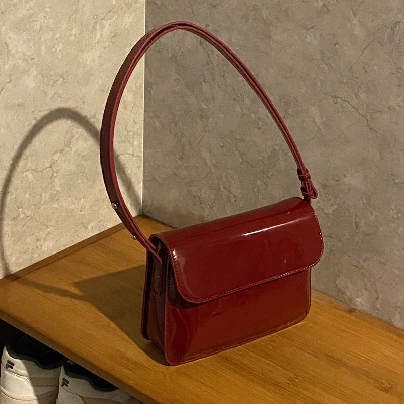 Luxury Designer Crossbody Bag Fashion Lady Underarm Small Square Handbag Purse Retro Patent Leather Shoulder Bags For Women