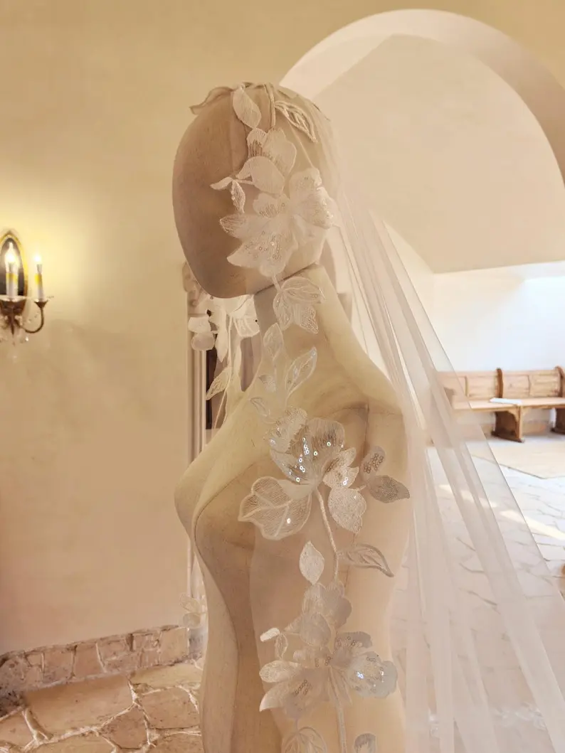 velo-da-sposa-super-elegante-con-paillettes-e-grandi-fiori-mantilla-personalizzabile-lunghezza-cattedrale