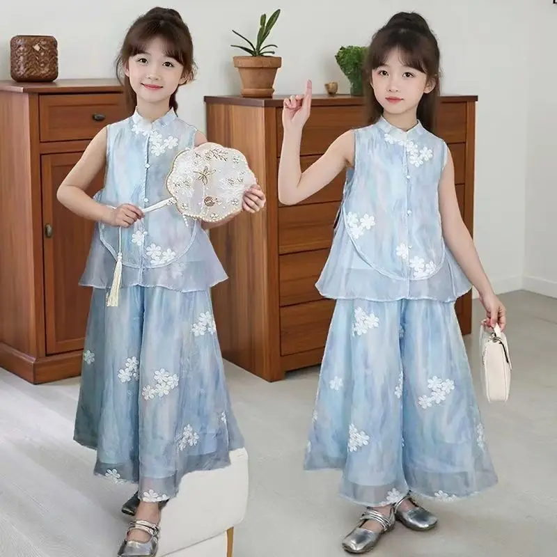 

2025 Summer New Girls' Set with Embroidered Flower Top and Nine Fen Mosquito Resistant Wide Leg Pants