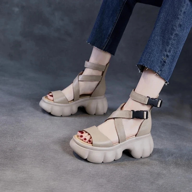 2023 New Summer Fashion Shoes sandali da donna Retro vera pelle donna zeppe sandali con plateau Peep Toe sandali con tacco alto nero