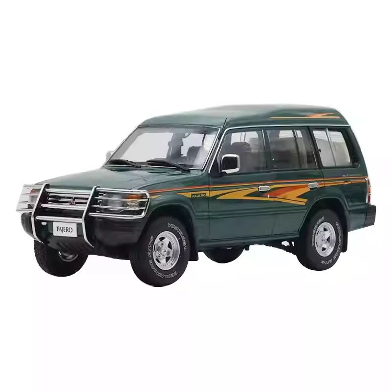 

MC&Sunyork Original1:18 Симуляция внедорожника Mitsubishi Pajero V31 Alloy Jeep для дисплея и Gif
