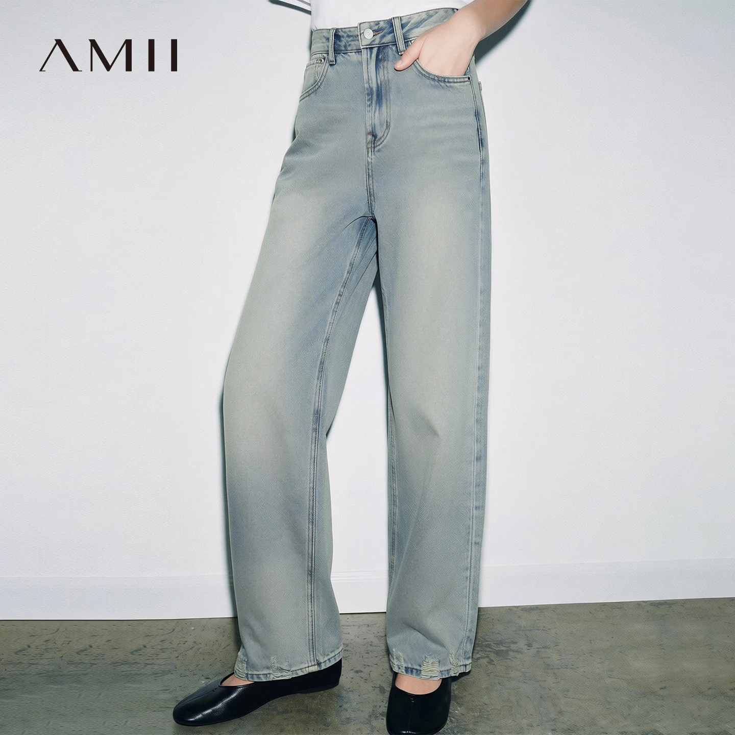 

Amii Straight Leg Women's Jeans 2026 Autumn New Retro Cotton Denim Pants Breathable Distressed Casual Women Trousers 12643034