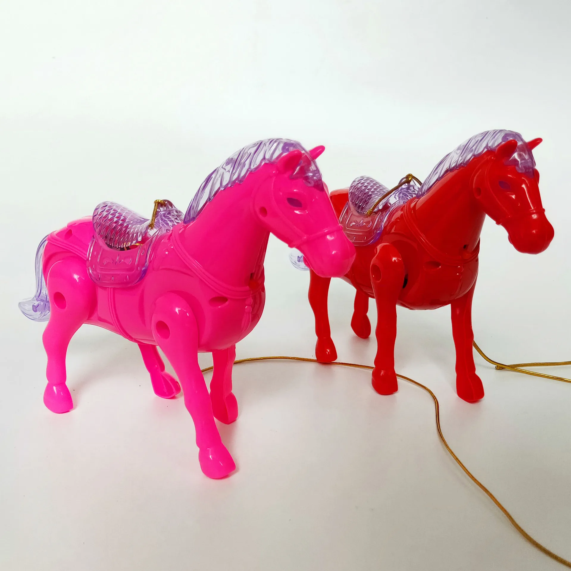 Cuerda de tracción eléctrica de dibujos animados para niños, juguetes de Pony coloridos para gatear, divertido y creativo que emite luz con música, muñeca eléctrica, regalos para niños