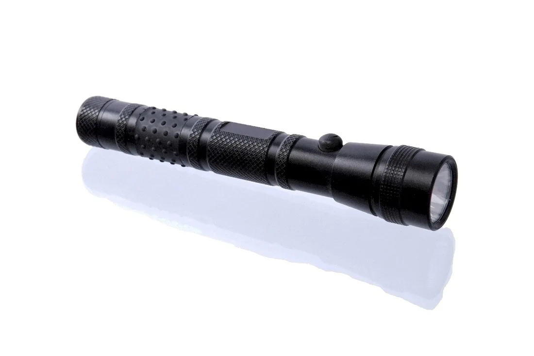 3W Strong Light Flashlight, 2 No. 5 Batteries, Mini LED Handheld Waterproof Outdoor Small Flashlight