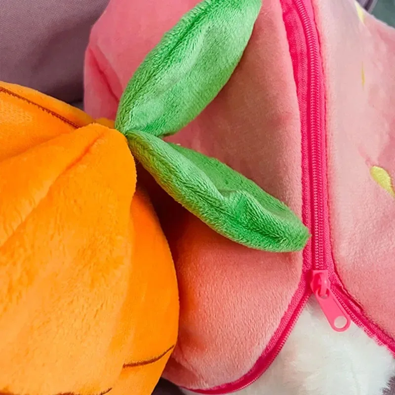 @Funny Joy Kawaii Fruit Bunny Peluche Simpatico carota Fragola si trasforma in coniglio Peluche per bambini Compleanno Regalo di Natale