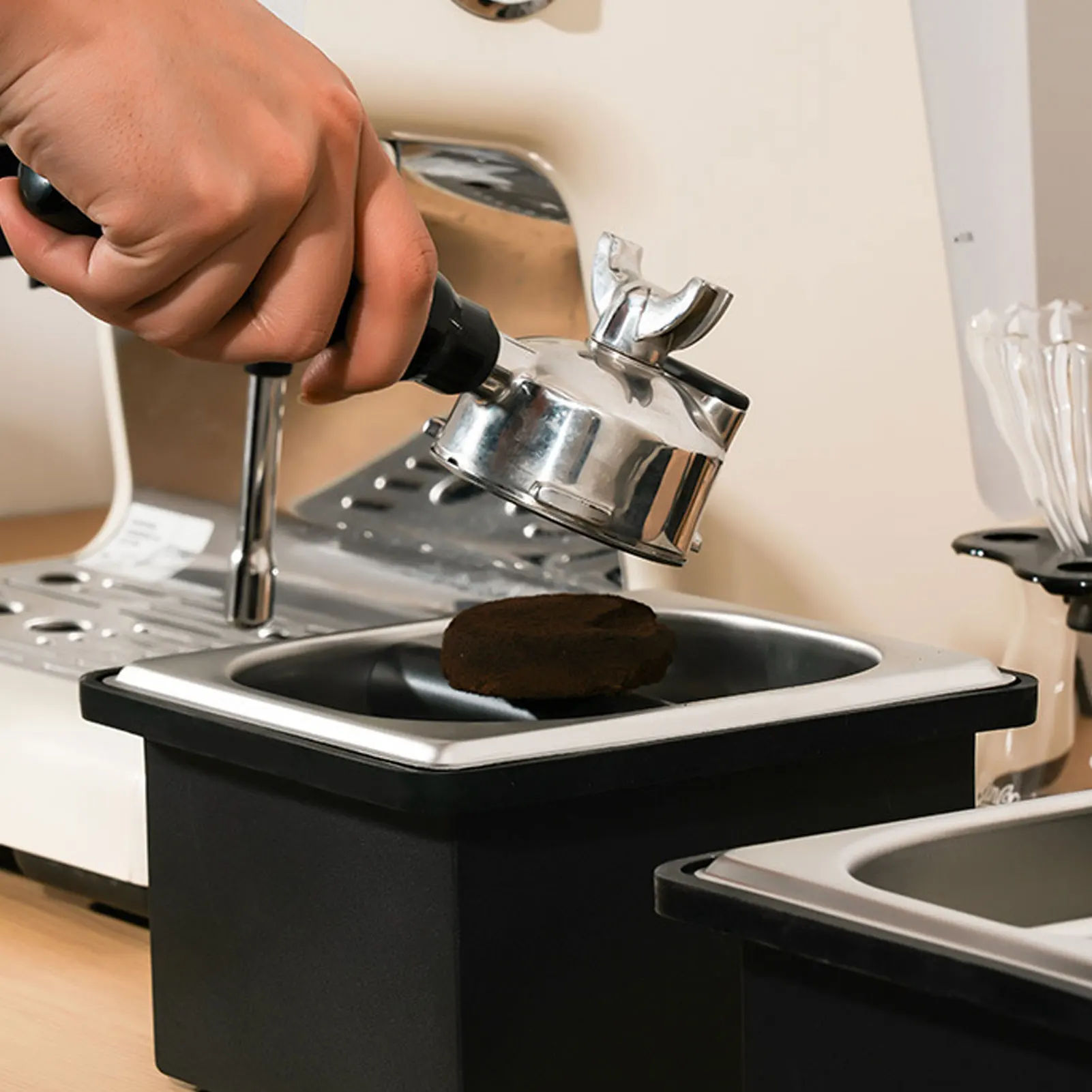 Coffee Knock Box Espresso Dump Bin for Barista Coffee Grind Anti-slip Espresso Dump Bin Grind Waste Bin Coffee Grounds Bucket view 3