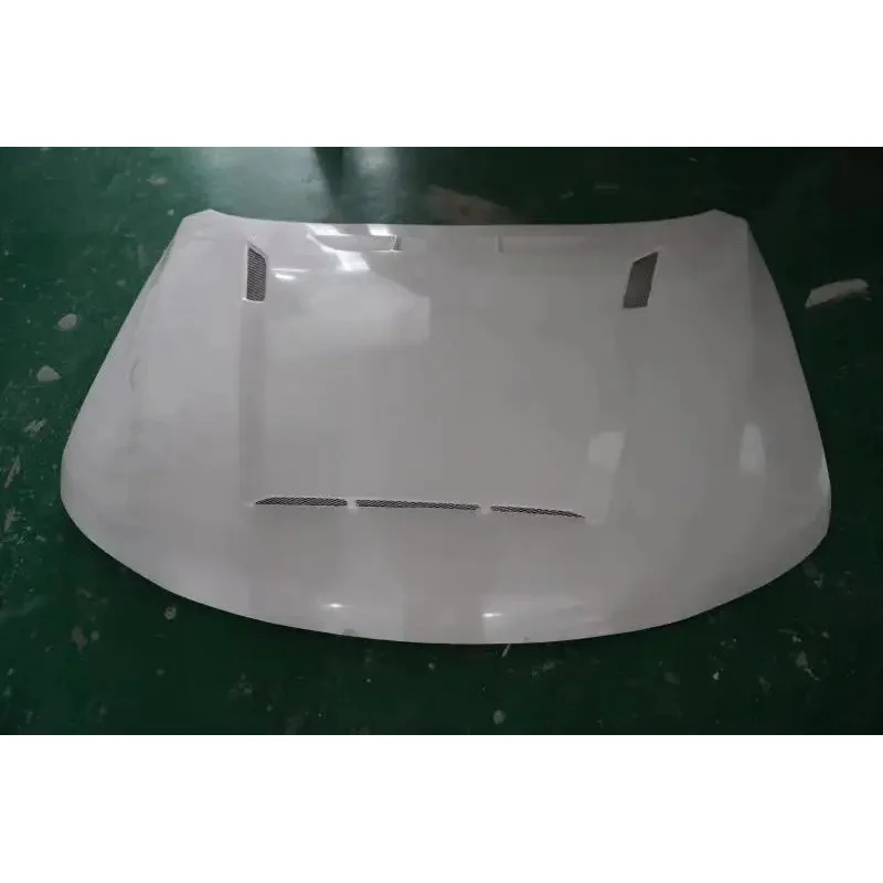 

Капот FRP Demon Look для Grand Cherokee 2011-2019 с 3 отверстиями, SRT8 Grand Cherokee