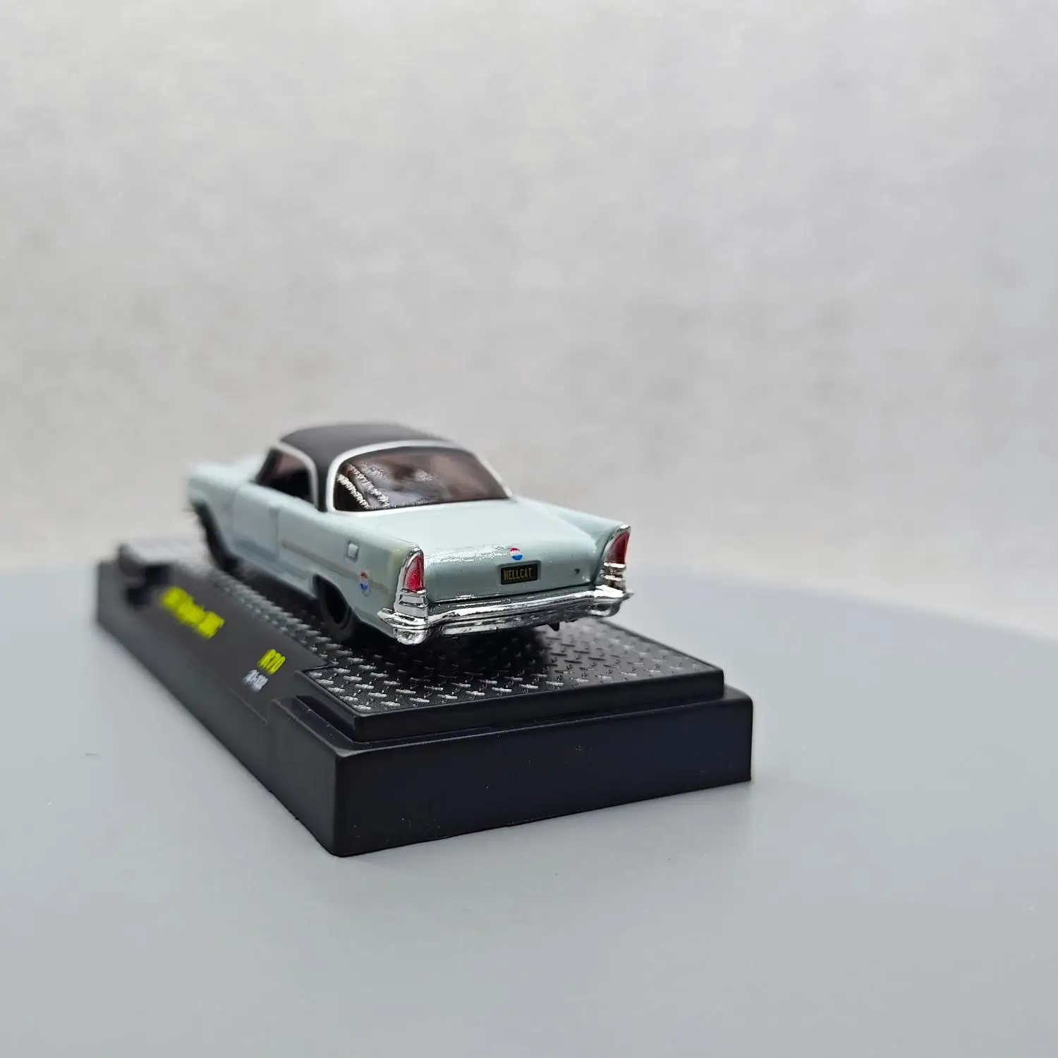 M2 Machines 1/64 1957 300C R70 SkyBlue Die-cast Alloy Car Model Collection Display Toy Gift