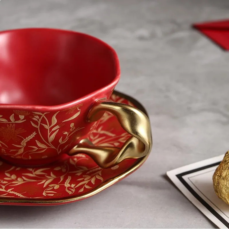 Vintage Gold Gilt Mandala Flower Twist Handle Coffee Cup Saucer Set Light Luxury Couple Pair Ceramic Cup European Tea Cup Gift