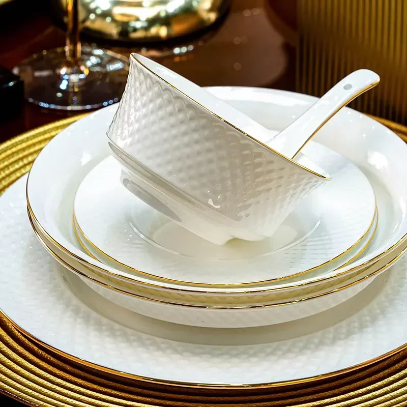 72 Piece Bone China Dinnerware Set Round Ceramic Plates Bowls Gold Rim Elegant Table Service for Family Dining Kitchen Use