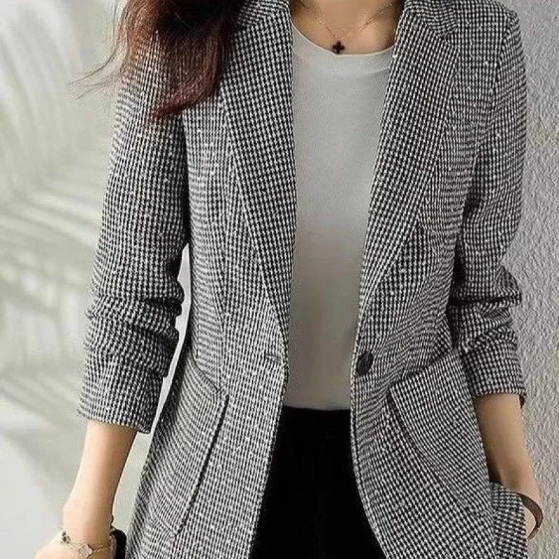 Chic Women's Plaid Suit Jacket 2024 Spring Autumn Winter New Casual Middle-aged Mother's Attire Western-style Clothes Top