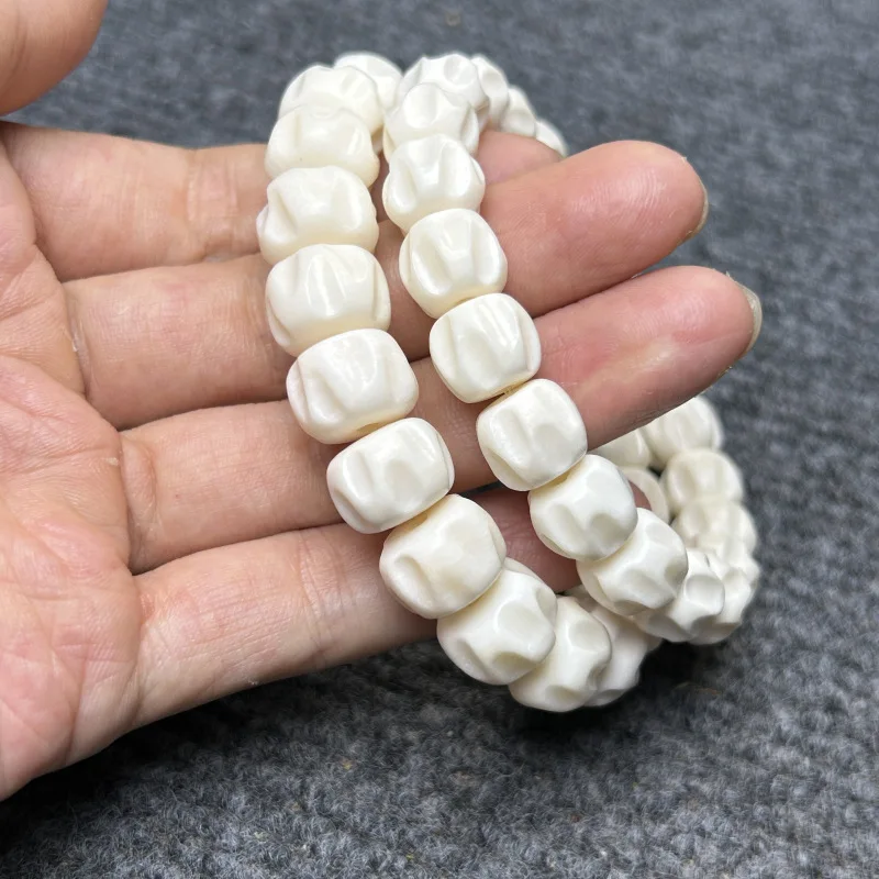 

Natural Antlers Carved Passion Fruit Seed Bracelet Highly Oily High Density108Buddha Beads Cacumen Platycladi Bracelet8*10*12mm