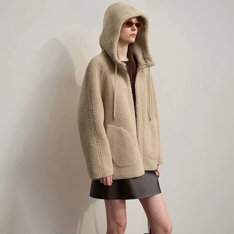 AMII معطف الفرو امرأة 2025 شتاء جديد متعدد الاستخدامات الدافئة طويلة الأكمام سترة الصلبة عادية فضفاض سستة مقنعين معاطف عكسها 12524097