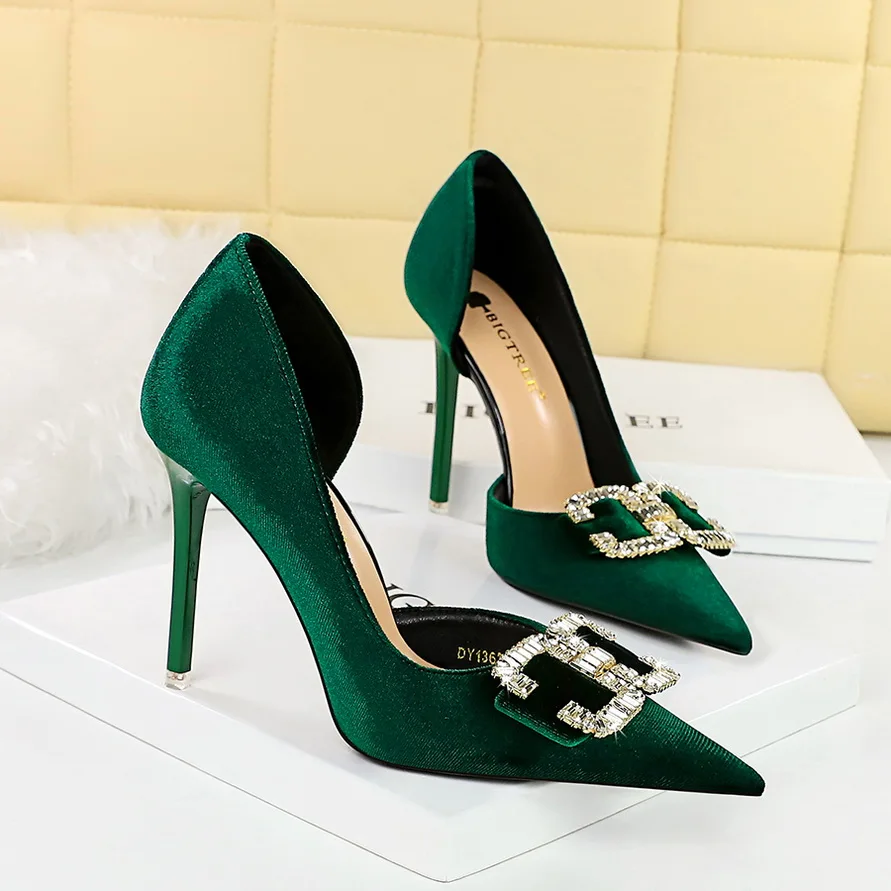 

BIGTREE Fashion High Heels Rhinelet Buckle Velvet Women's Pumps Evening Dress Lady High Heeled Shoes Stiletto 7-10cm Pink Black