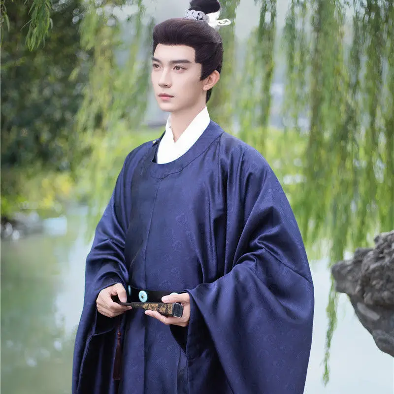 

Для взрослых мужчин Hanfu, доступны два цвета. Яркое, жаккардовое свадебное платье с темным узором и круглым вырезом с галстуком.
