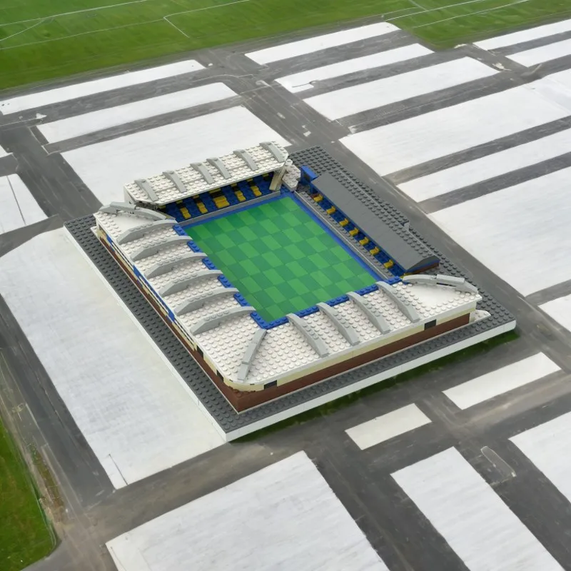 

1181-Piece St Andrews Stadium Set: Birmingham City's Home Ground Micro Build, Compatible with Modular Cities