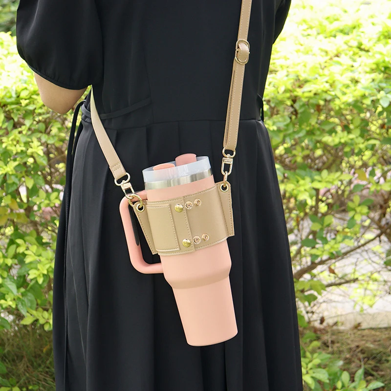 

Water Bottle Holder PU Leather Cover Travel Water Bottle Sling Bag with Adjustable Strap Portable Cup Sleeve 30oz & 40oz Tumbler