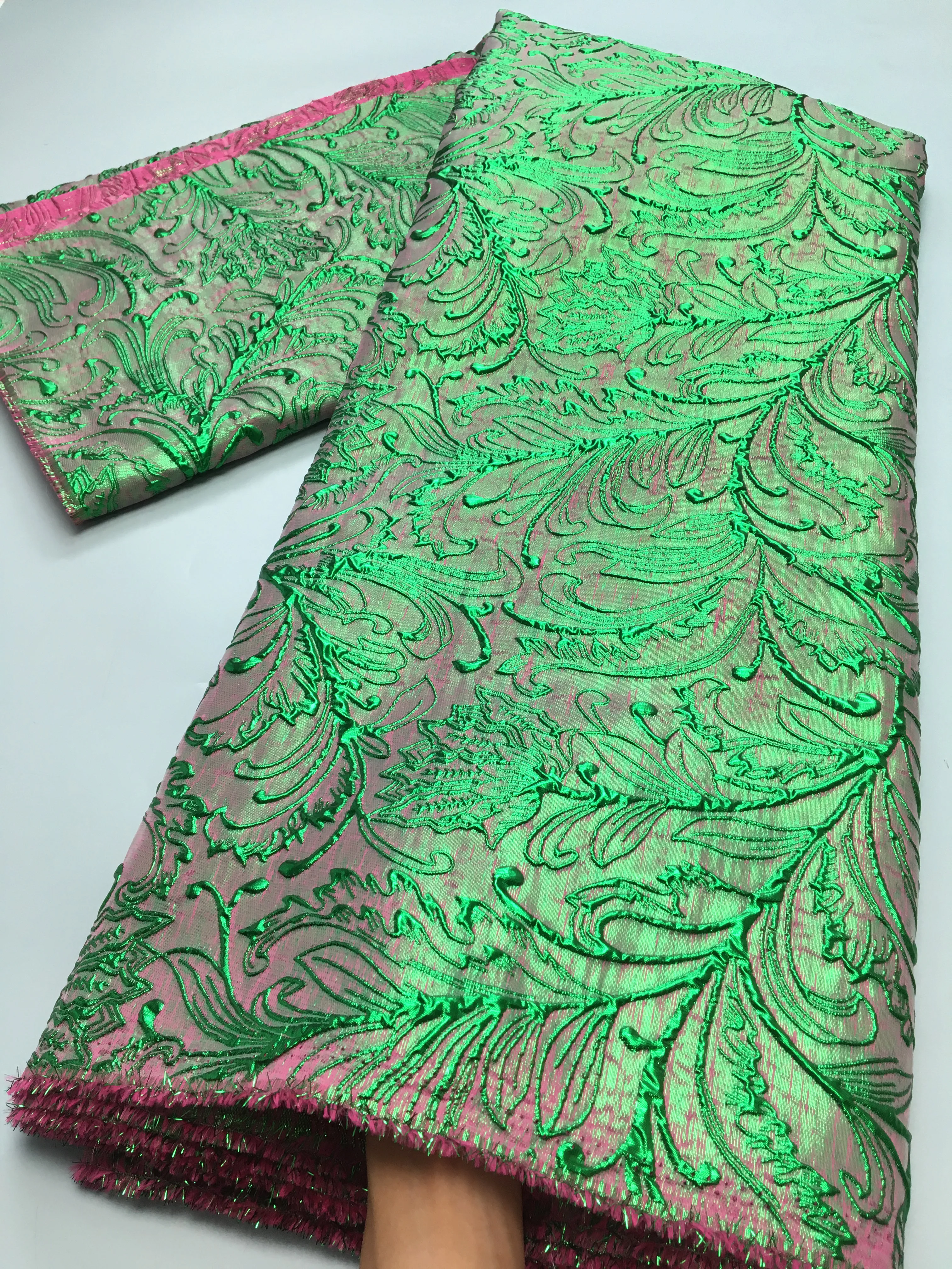 

Jacquard Gild Lace Fabric African High Quality 2024 Brocade Lace Fabric Luxury Party Dresses For Sew Women Wedding,2.5Yards 3920