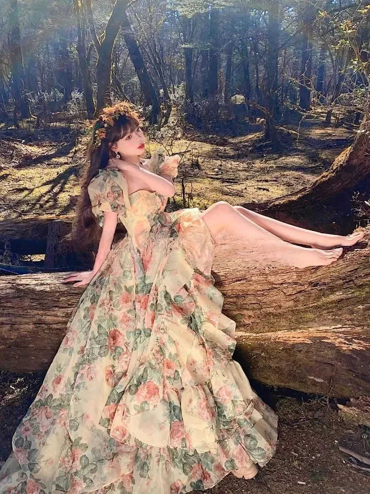 Sukienki Długie w Kwiaty z Falbankami Damskie 2025 Letnie Eleganckie Sukienki na Imprezę Słodka Księżniczka Moda Damska Koreańska Sukienka z Rozcięciem Codzienna