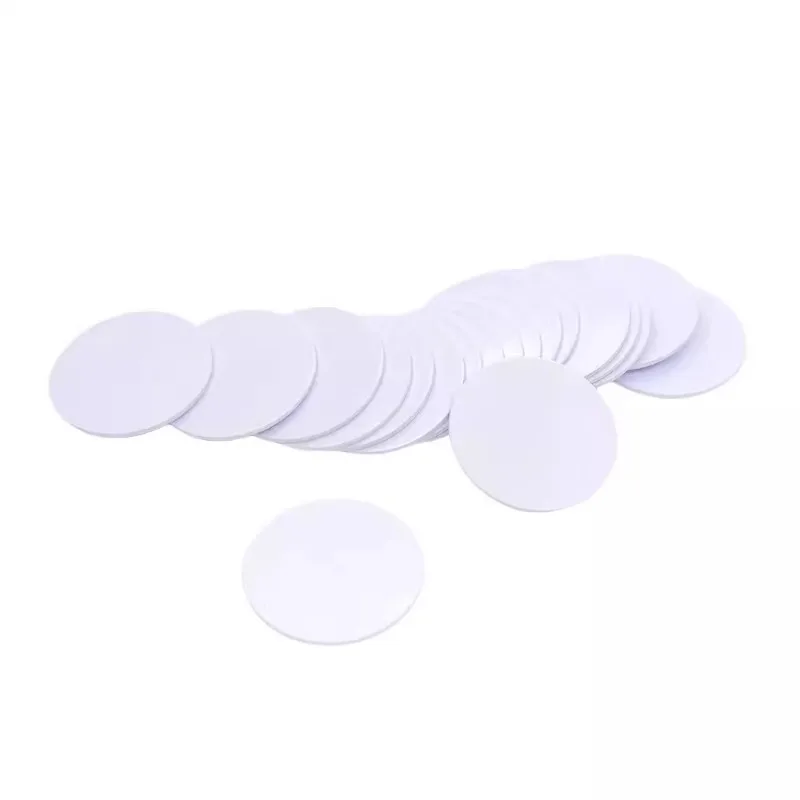 NTAG215 NFC 원형 카드 - 504바이트 메모리, 100K 지우기 사이클 |   도어 액세스, 명함(5팩)과 호환 가능