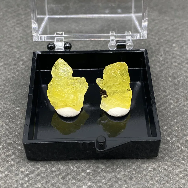 

100% натуральный магний, популярные ювелирные бусины, драгоценный камень, образец минерала, целебный кристалл + размер коробки: 35*35*35 мм